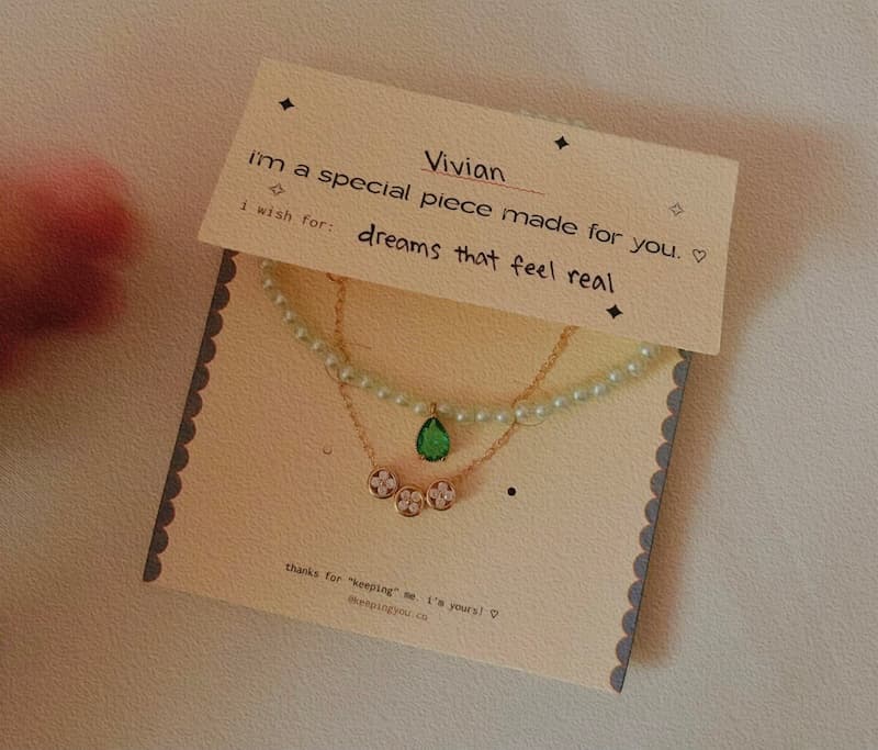 Jewellery with meaning — customised by hand